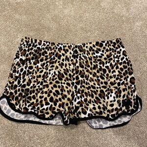 Betsey Johnson Leopard Print Pajama Shorts Size M Loungewear‎